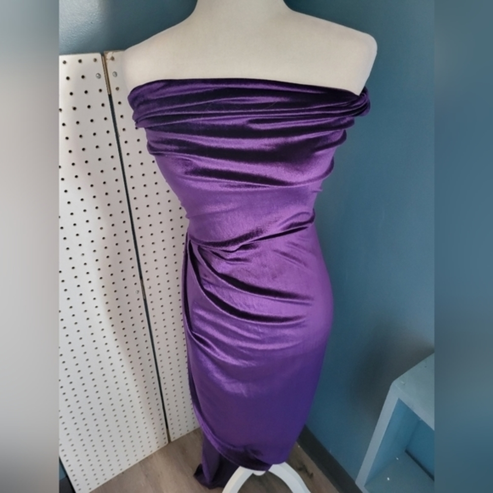 Lucy in the‎ Sky size M long strapless dress